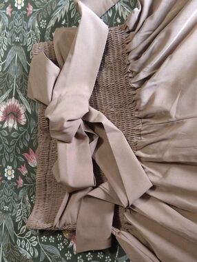 SHEIN Taupe High-Waist Tie-Front Capris